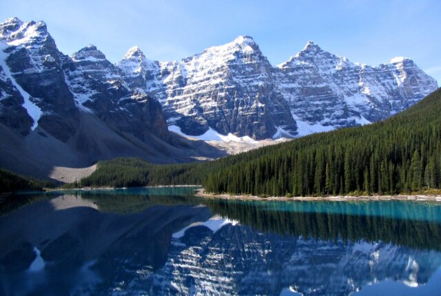 Lago Moraine, Banff, Canadá - fotografía del destino
